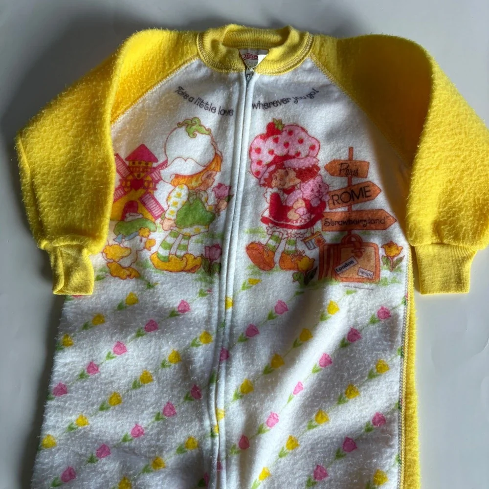 Vintage Obion Strawberry Shortcake Yellow Footed Sleeper Pajamas 3T Made in USA